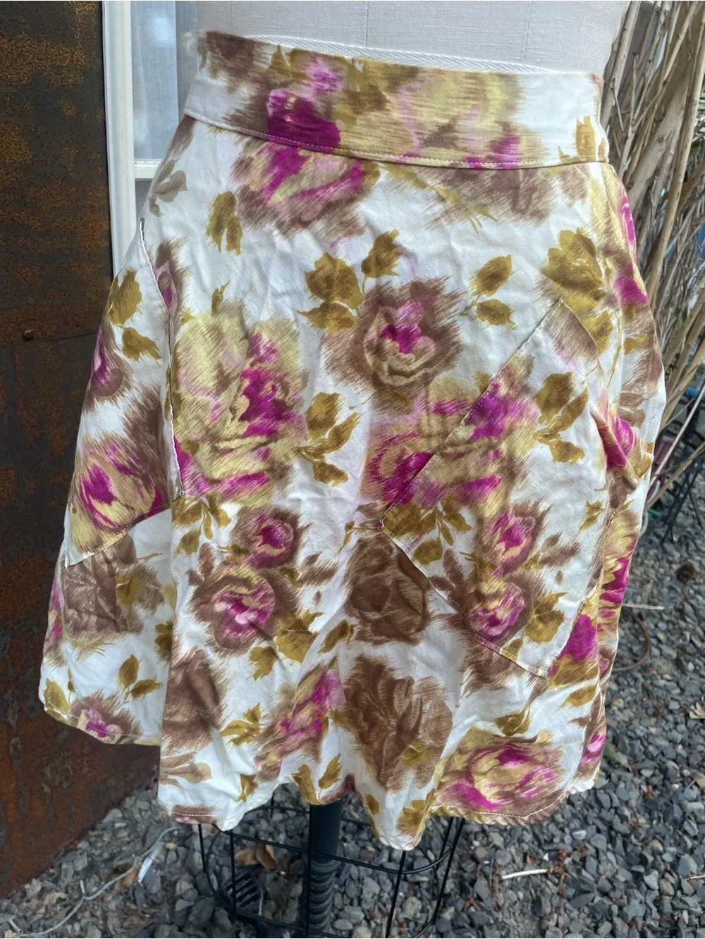 Vintage Floral-Print Half Apron